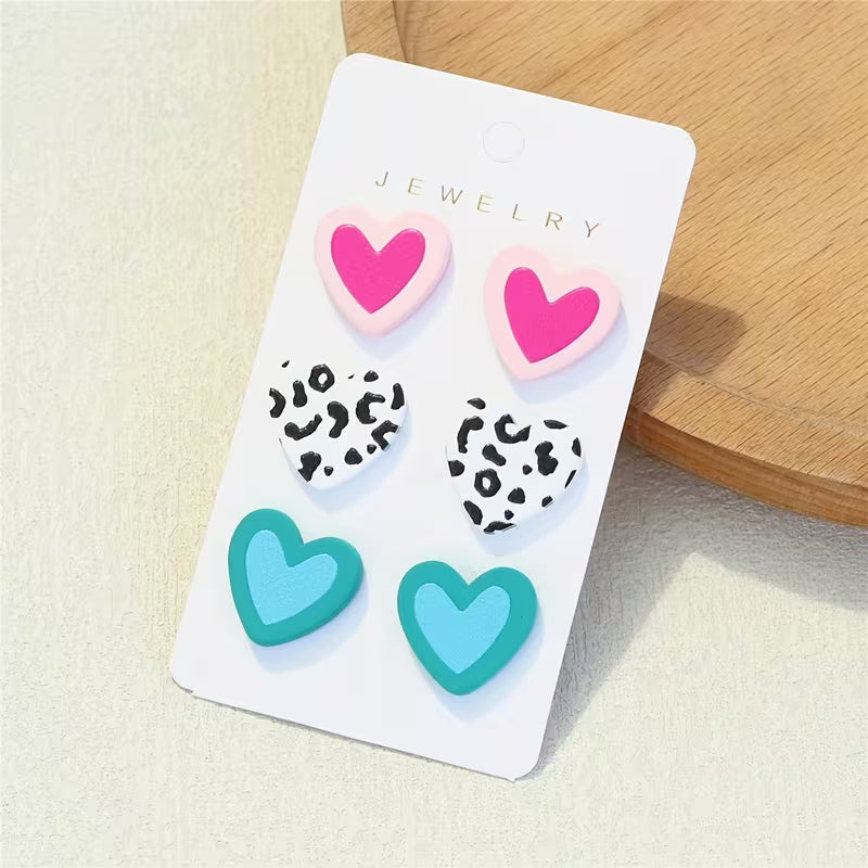 ARETES HEART DESIGN ANIMAL PRINT