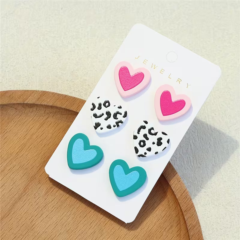 ARETES HEART DESIGN ANIMAL PRINT