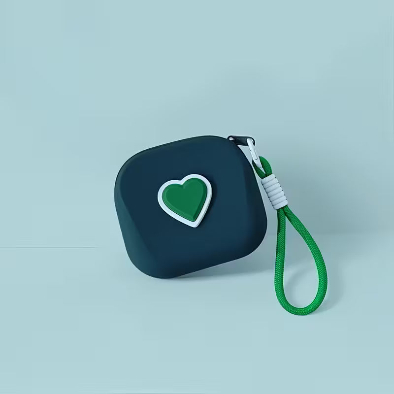 ESTUCHE DE SILICONA HEART DESIGN CON LAZO