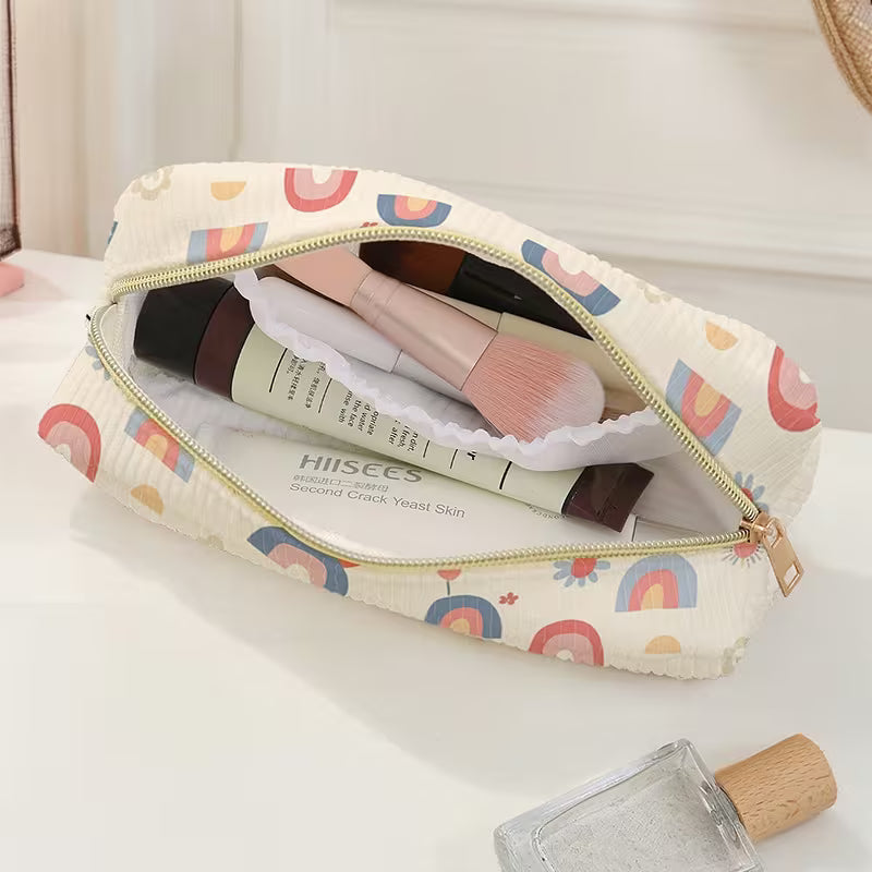 ESTUCHE ARCOIRIS Y FLORES COSMÉTICOS