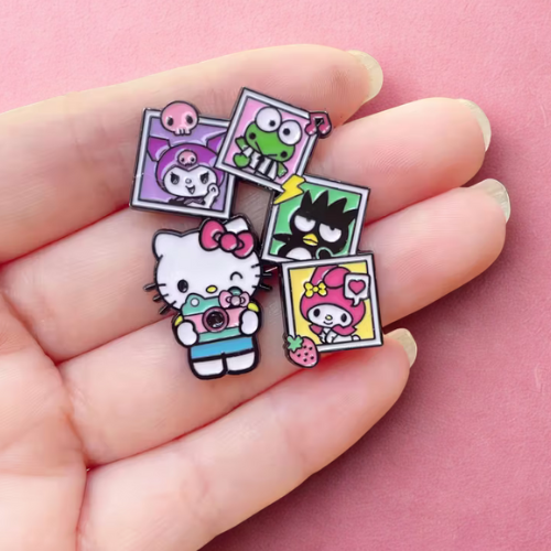 BROCHE DE METAL PERSONAJES SANRIO